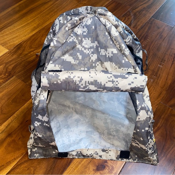 GUC Build-a-Bear Set of Camo Sleeping Bag and Tent with damaged support - Picture 11 of 16